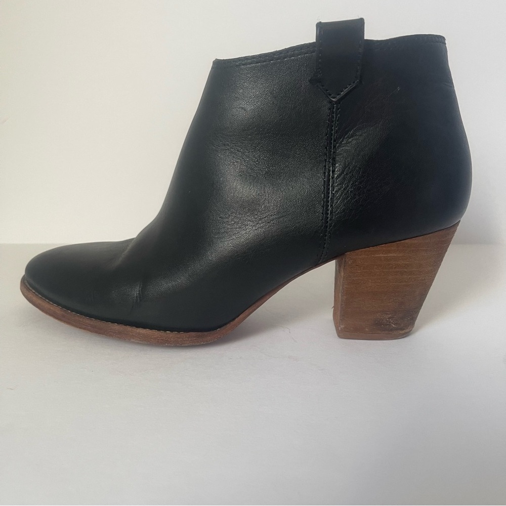Madewell Asher Black Leather Stacked Heel Ankle Booties